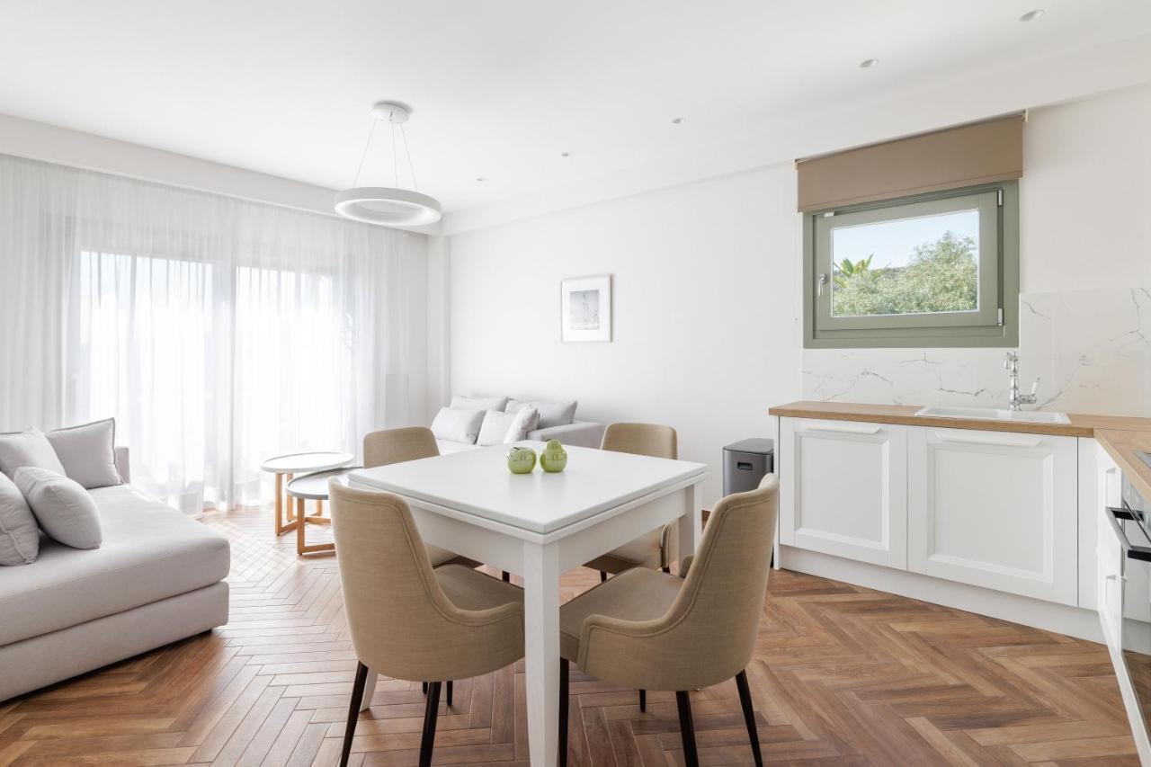 Helia All Seasons Apartments อัสตริส ภายนอก รูปภาพ
